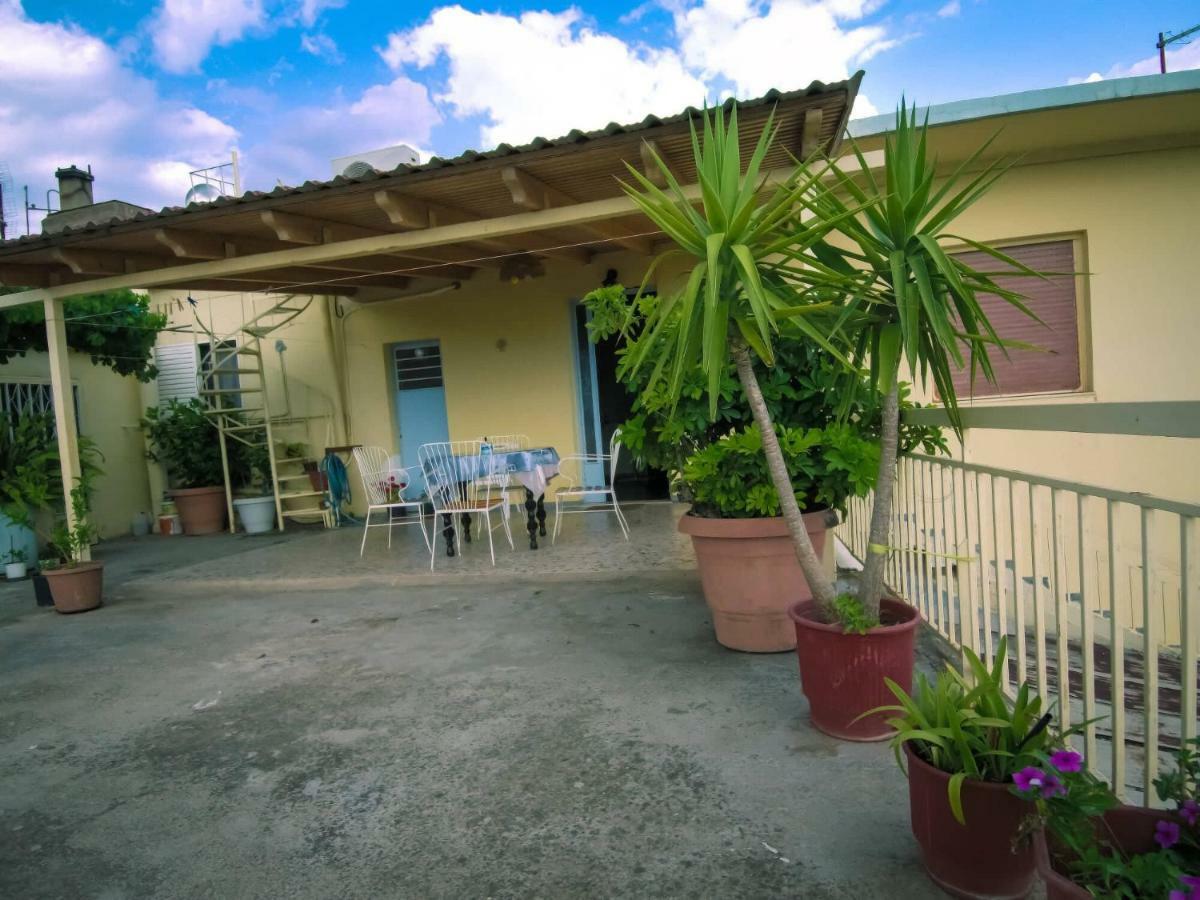 Apartamento Anita'S Hosting Kalamata Exterior foto